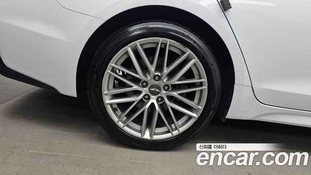 Genesis G70 2.2D AWD Elite - фото 4