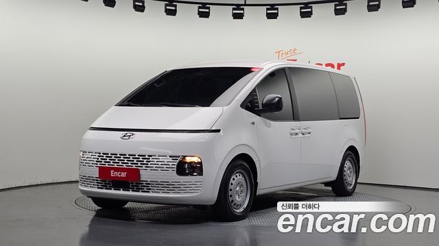 Hyundai Staria Tourer 11-Seater Smart - фото 0