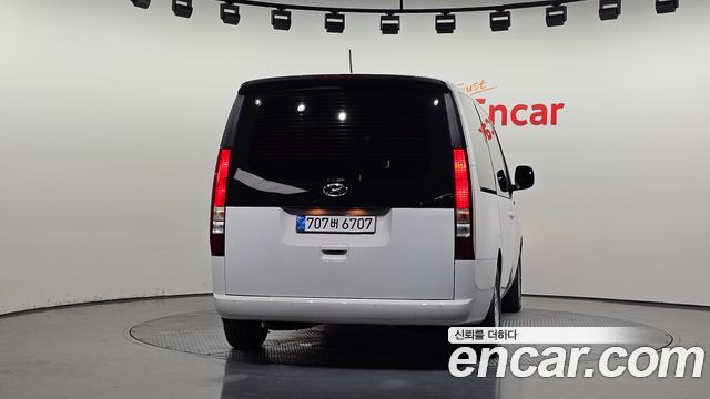 Hyundai Staria Tourer 11-Seater Smart - фото 3