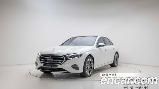 Mercedes-Benz E-Class W213 E350 4MATIC Exclusive - фото 0