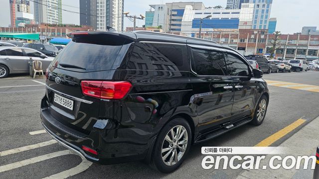 Kia Carnival Новый 9-Seater Prstige - фото 1