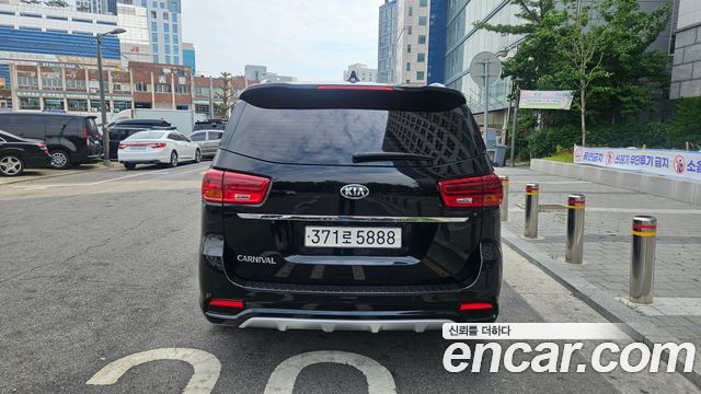 Kia Carnival Новый 9-Seater Prstige - фото 3