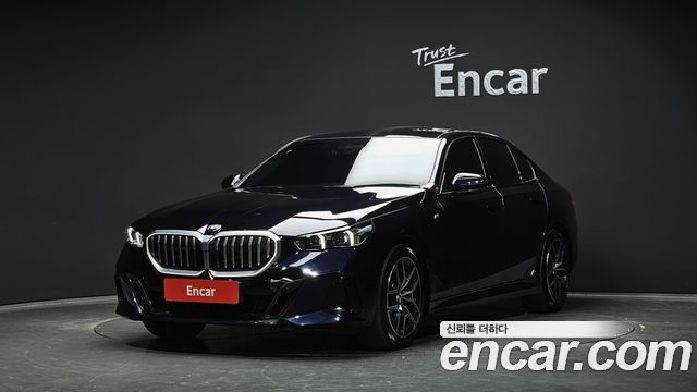 BMW 5-Series G60 520i M Sport - фото 0