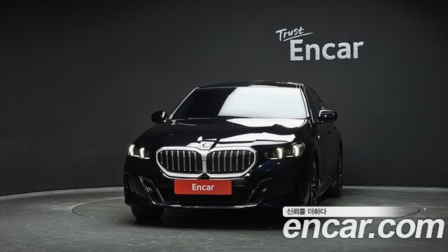 BMW 5-Series G60 520i M Sport - фото 2