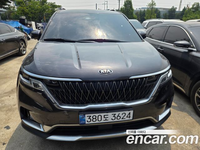 Kia Carnival 4-го поколения 9-Seater Signature - фото 1