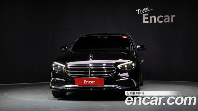 Mercedes-Benz E-Class W213 E300e 4MATIC Exclusive - фото 2