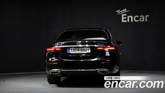 Mercedes-Benz E-Class W213 E300e 4MATIC Exclusive - фото 3