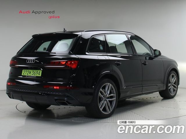 Audi Q7 55 TFSI Quattro Premium - фото 1