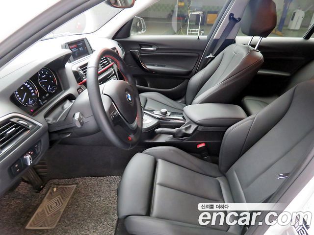 BMW 1-Series F20 118d Sport 5Door - фото 4