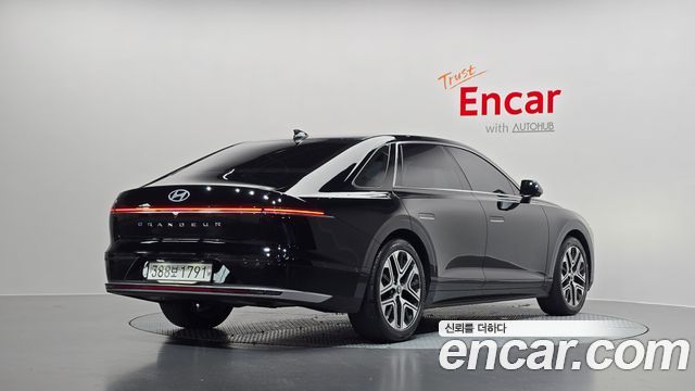 Hyundai Grandeur GN7, гибрид Exclusive - фото 1