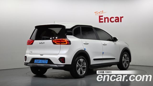 Kia Niro Earth - фото 1
