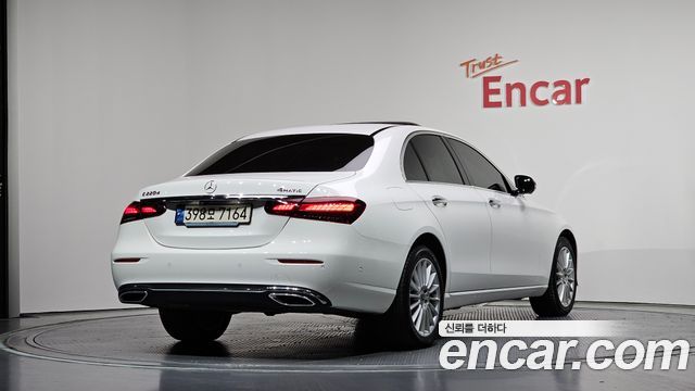 Mercedes-Benz E-Class W213 E220d 4MATIC Exclusive - фото 1