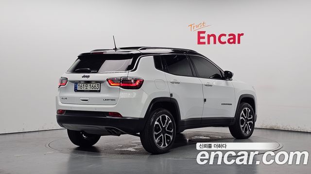 Jeep Compass 2-го поколения 2.4 Limitied AWD - фото 1