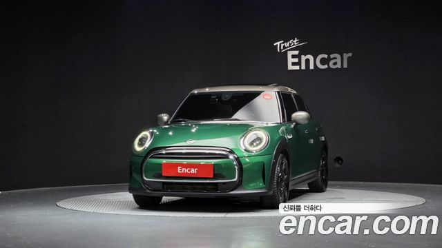 Mini Cooper 5-Door Piccadilly Edition 3rd - фото 2