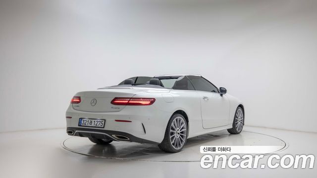 Mercedes-Benz E-Class W213 E450 4MATIC Cabriolet - фото 1