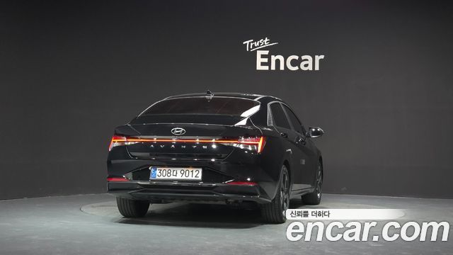 Hyundai Avante CN7, гибрид Inspiration - фото 3