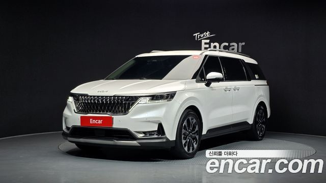 Kia Carnival 4-го поколения 9-Seater Signature - фото 0