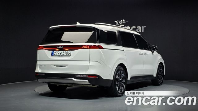 Kia Carnival 4-го поколения 9-Seater Signature - фото 1