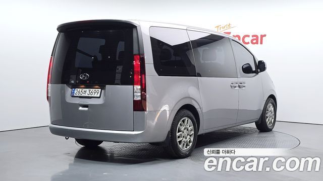 Hyundai Staria Tourer 9-Seater Modern - фото 0