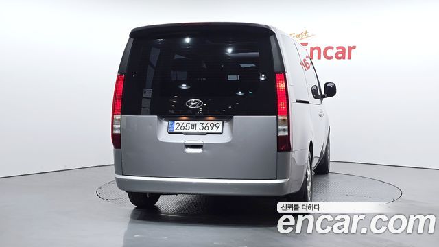 Hyundai Staria Tourer 9-Seater Modern - фото 2