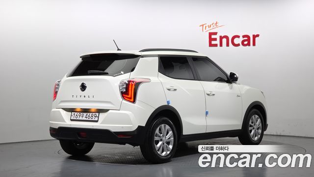 SsangYong Tivoli Gasoline 1.5 2WD V3 - фото 1
