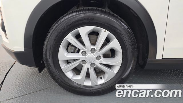 SsangYong Tivoli Gasoline 1.5 2WD V3 - фото 4