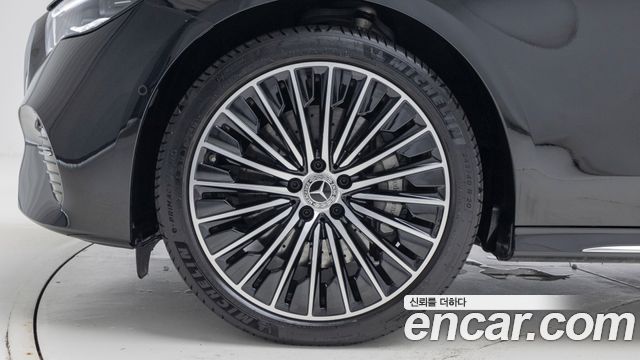 Mercedes-Benz E-Class W214 E450 4MATIC Exclusive - фото 4