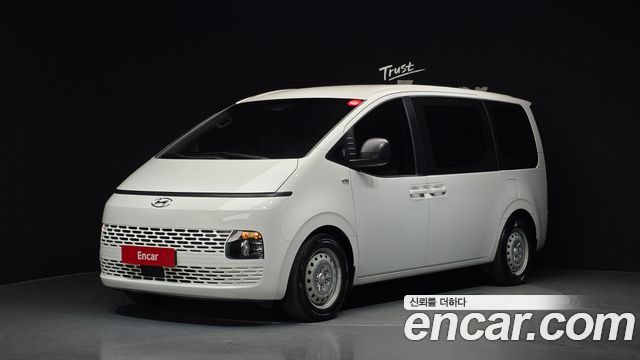 Hyundai Staria Tourer 11-Seater Smart - фото 0