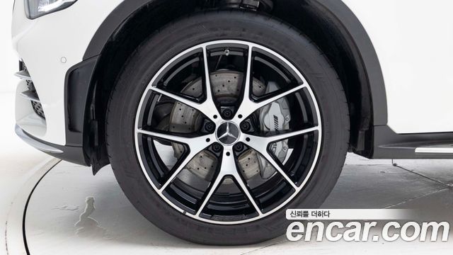 Mercedes-Benz GLC-Class X253 AMG GLC43 4MATIC - фото 4