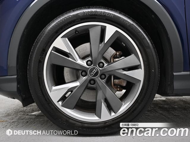Audi Q4 e-tron F4 40 Premium - фото 4