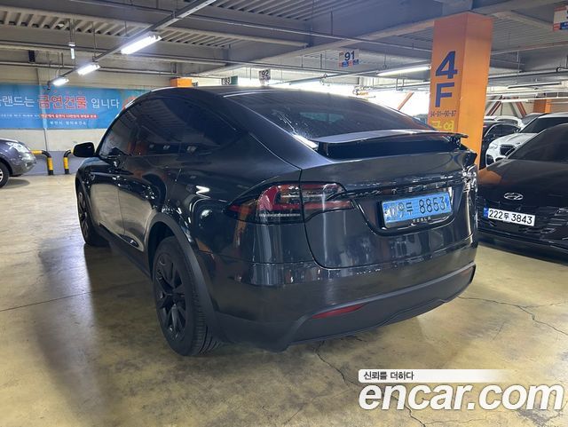 Tesla Model X AWD - фото 2