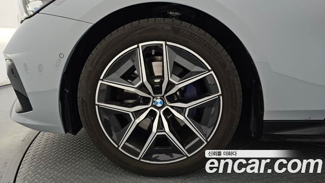 BMW 5-Series G60 520i M Sport - фото 4