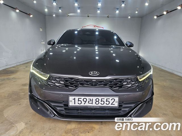 Kia K5 3-го поколения 2.0 Noblesse - фото 1
