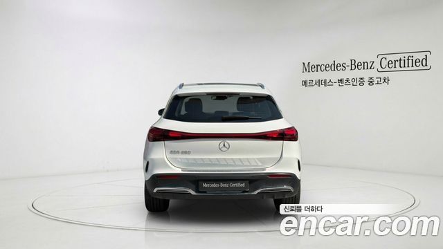 Mercedes-Benz EQA H243 EQA250 AMG Line - фото 3