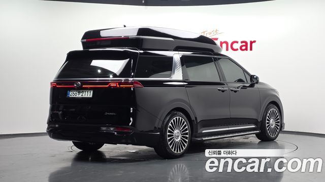Kia Carnival 4-го поколения Gasoline 9-Seater Hi-Limousine Signature - фото 1