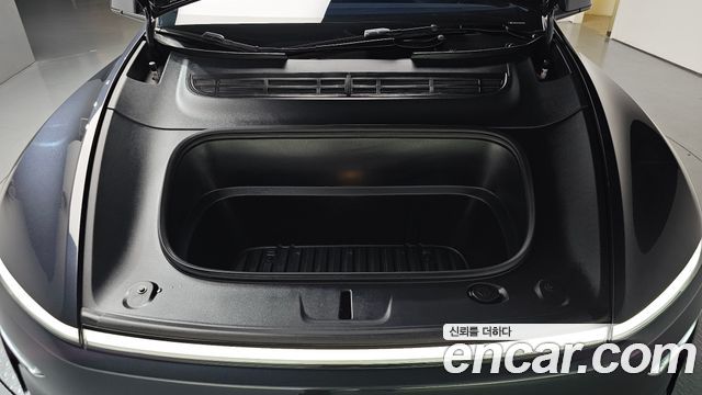 Tesla Model Y RWD - фото 4