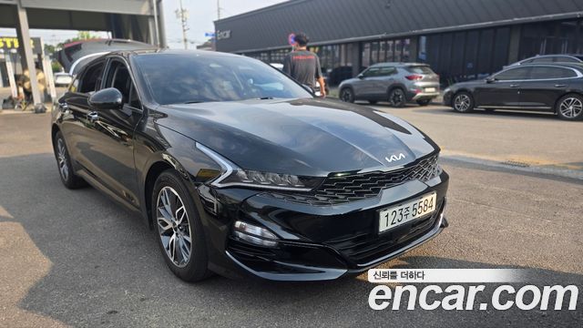 Kia K5 3-го поколения 2.0 Prestige - фото 0