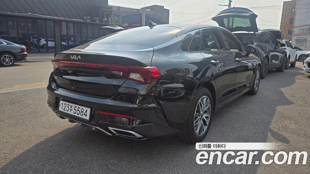 Kia K5 3-го поколения 2.0 Prestige - фото 1