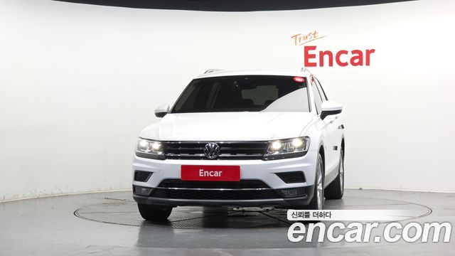 Volkswagen Tiguan 2-го поколения 2.0 TDI Premium - фото 2