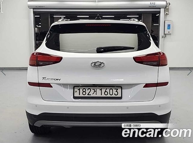Hyundai Tucson Совершенно новый Diesel 2.0 2WD Modern - фото 2