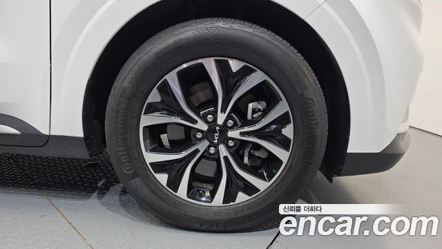 Kia Carnival 4-го поколения 9-Seater Signature - фото 4