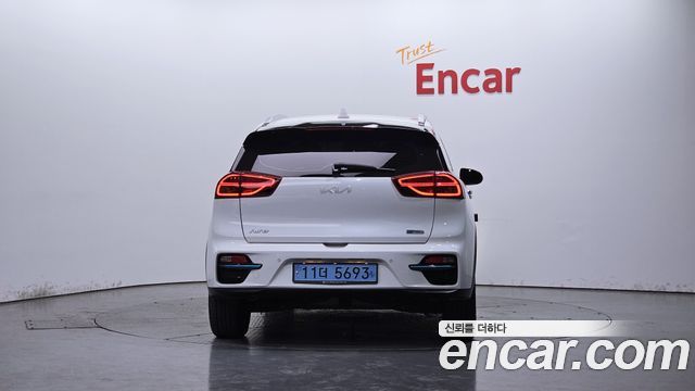 Kia Niro EV Noblesse - фото 2