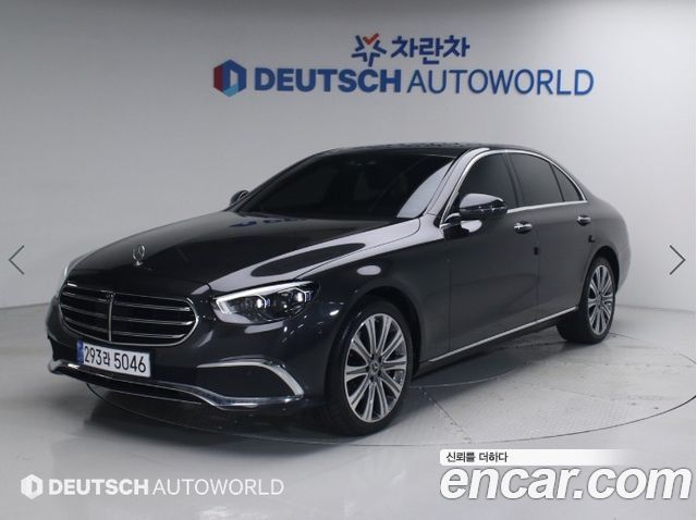 Mercedes-Benz E-Class W213 E300e 4MATIC Exclusive - фото 0