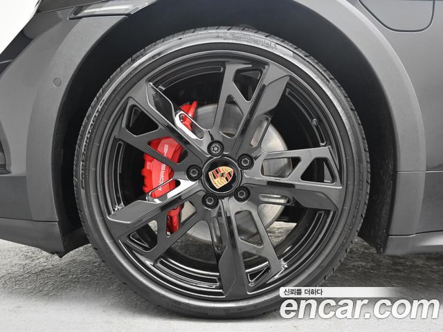 Porsche Taycan 4S Cross Turismo - фото 4