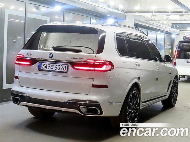 BMW X7 G07 xDrive 40i M Sport 6STR - фото 3