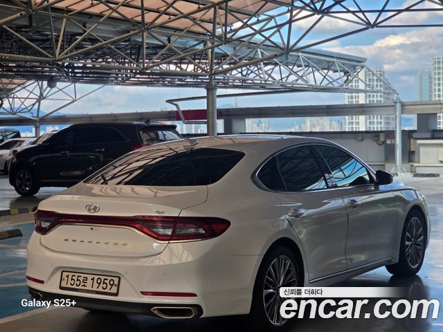 Hyundai Grandeur IG 3.0 Exclusive Special - фото 2