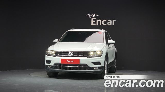 Volkswagen Tiguan 2-го поколения 2.0 TDI Premium - фото 2