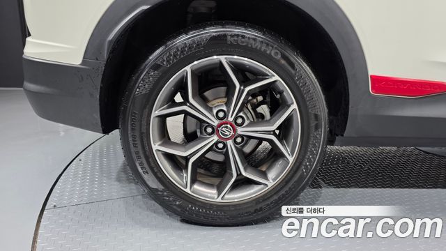SsangYong Korando Gasoline 1.5 2WD R-Plus - фото 3