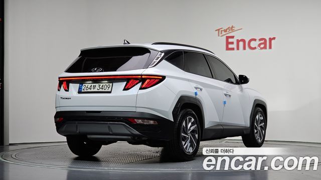 Hyundai Tucson NX4, гибрид Inspiration 2WD - фото 1