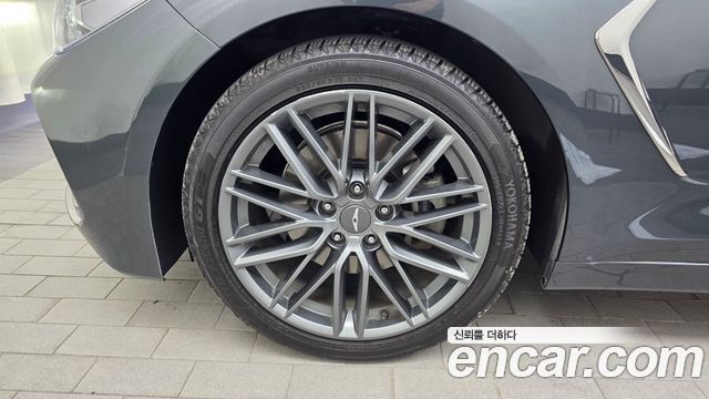 Genesis G70 2.0T Supreme - фото 4